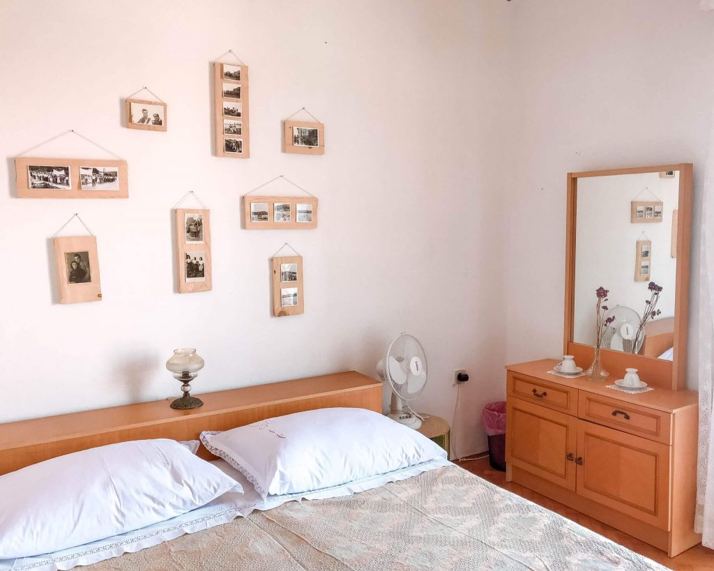 How To Save Money On Family Travel Accommodations